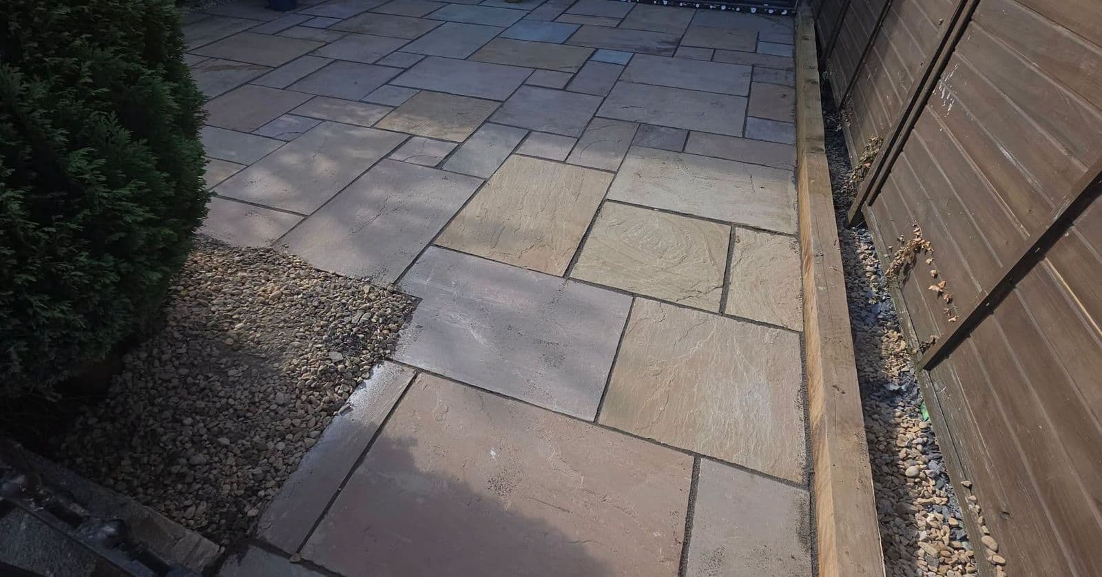 Autumn leaf sandstone front garden in Bill Quay, photo 2 of 8