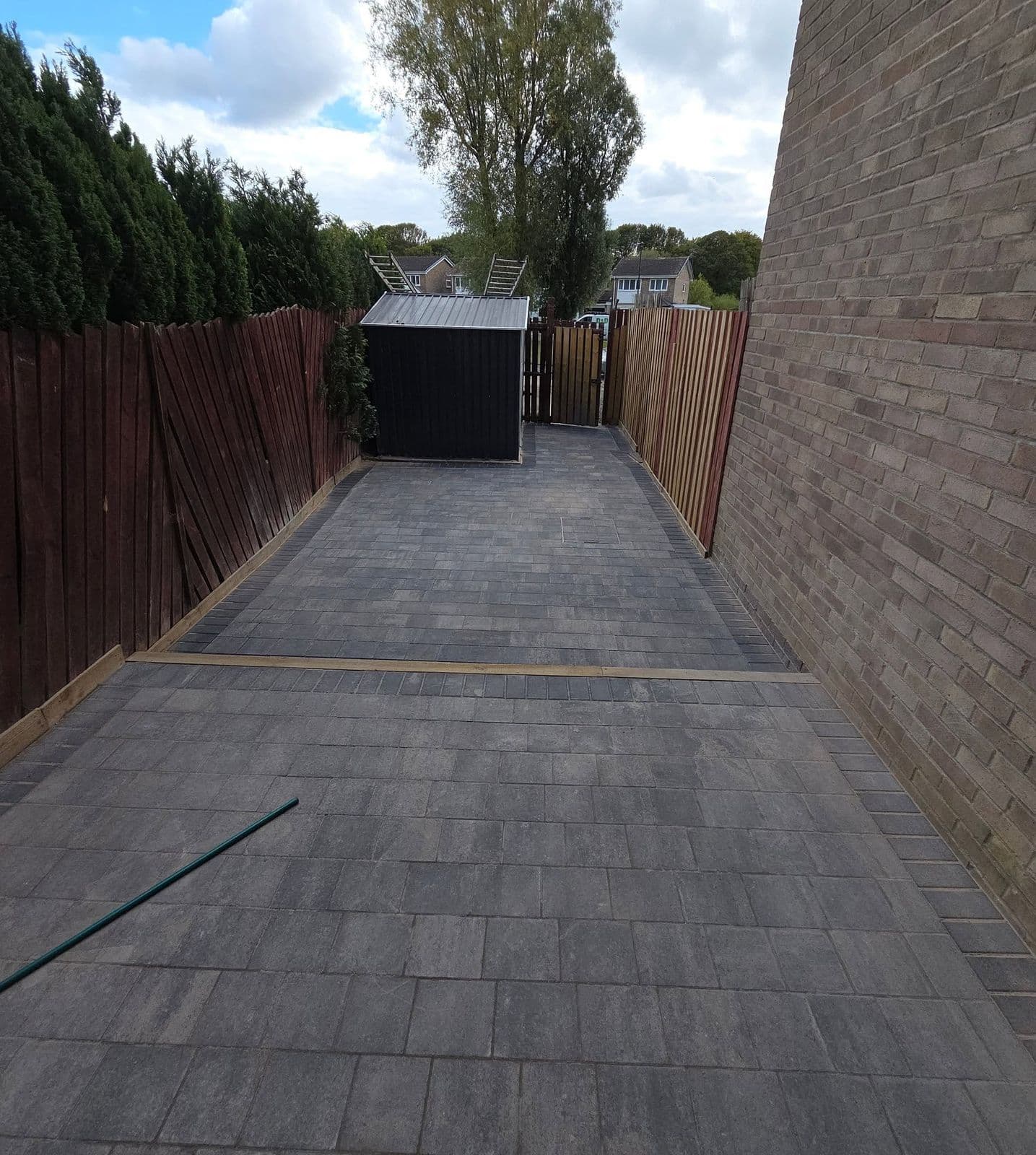 Granite sett garden and path in Killingworth, photo 7 of 12