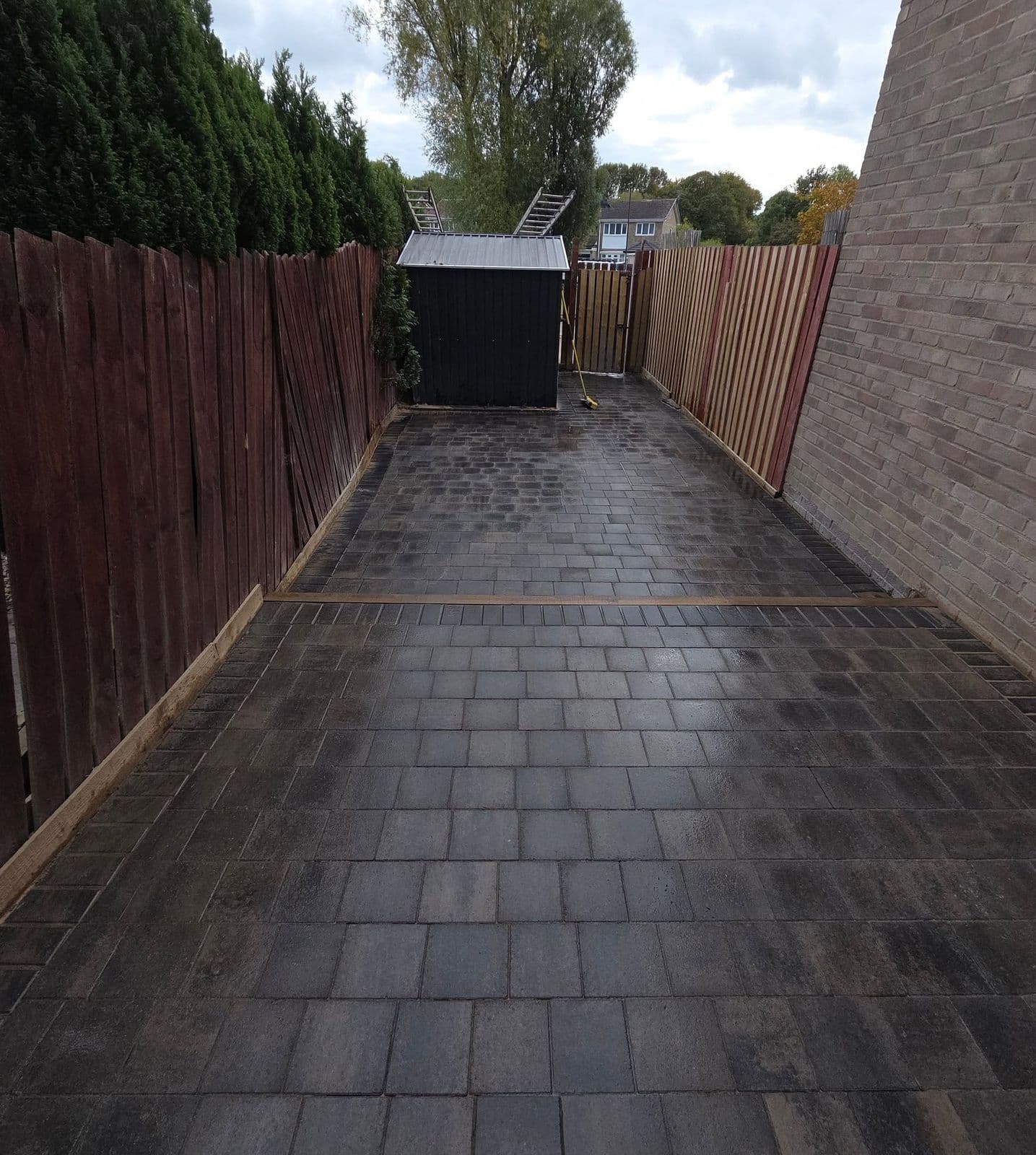 Granite sett garden and path in Killingworth