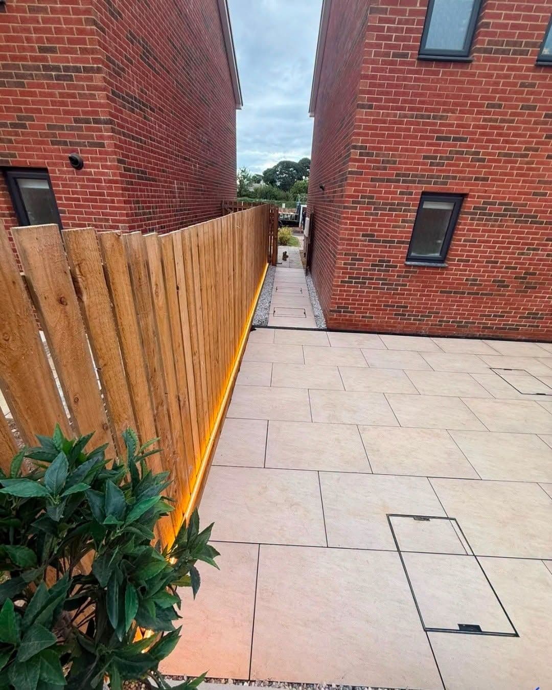 Porcelain, artificial grass and strip lighting in Sunderland, photo 3 of 10